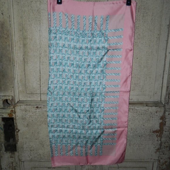 Vintage Renard Silk Hand Rolled Hem Basket Weave Scarf - Picture 3 of 4